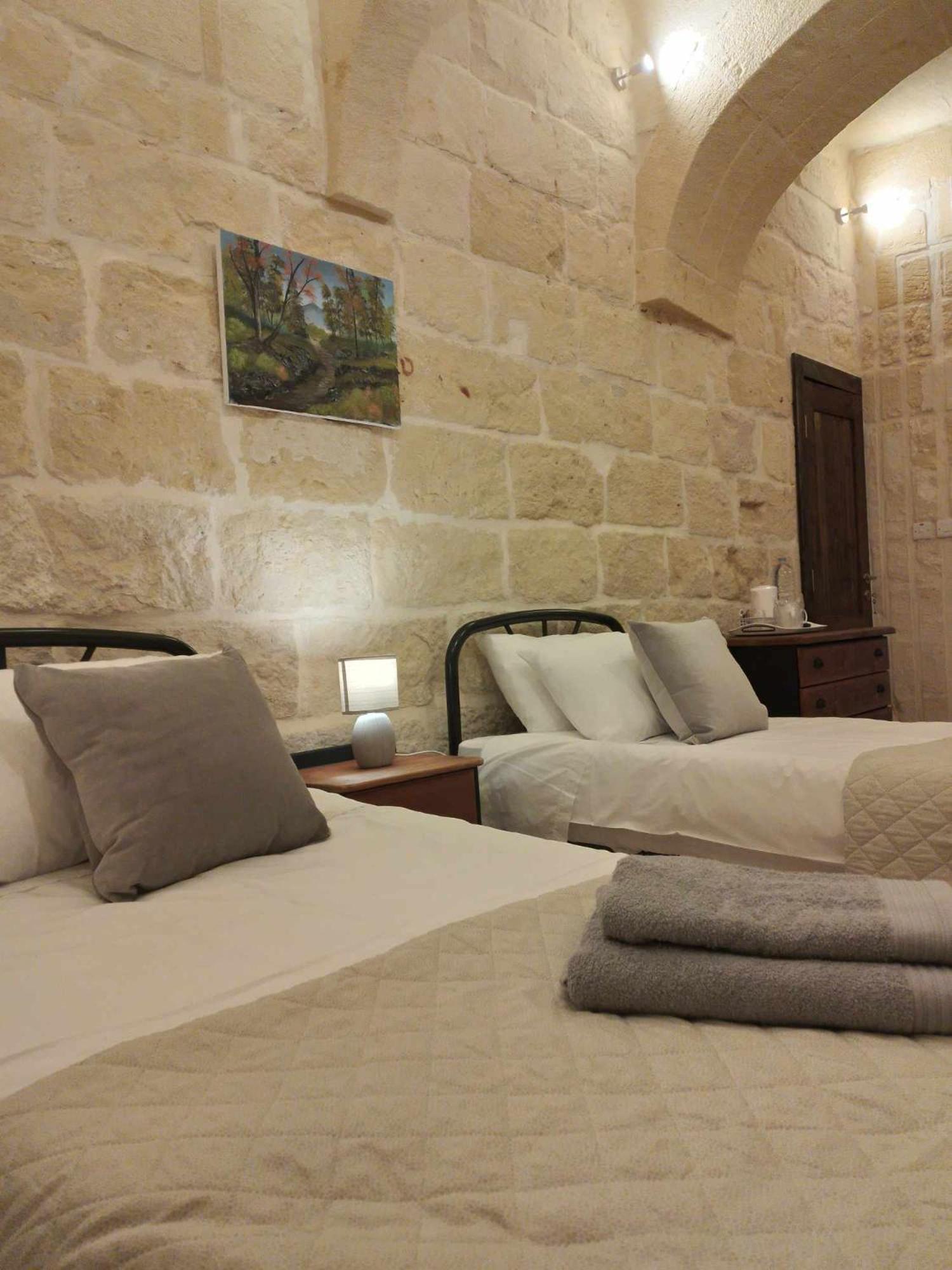 Xagħra The Cloisters Bed And Breakfast المظهر الخارجي الصورة