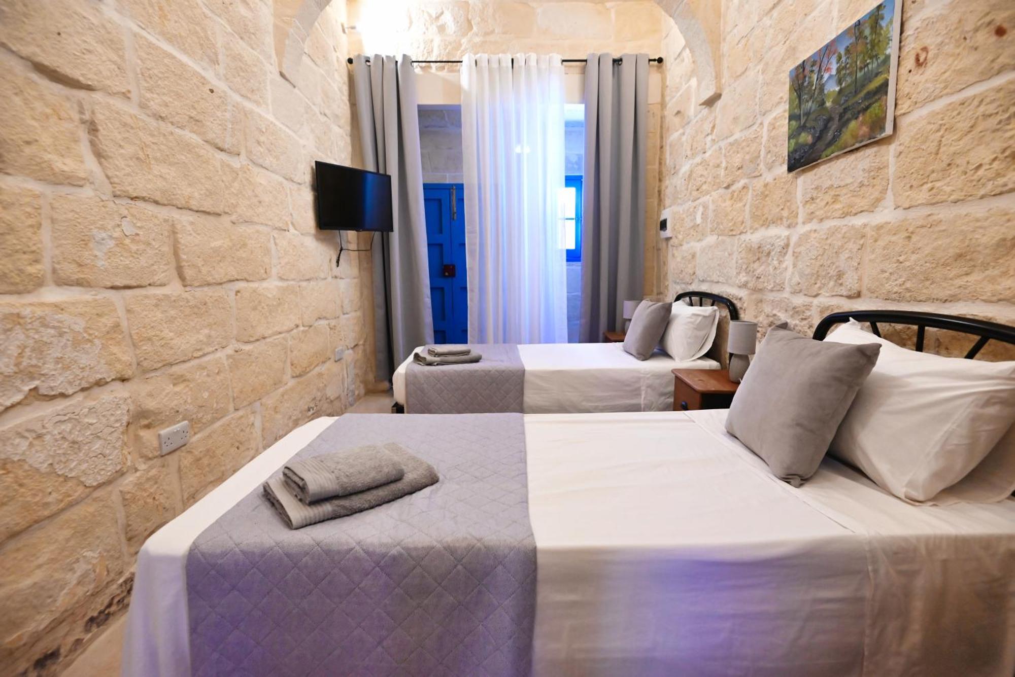 Xagħra The Cloisters Bed And Breakfast المظهر الخارجي الصورة