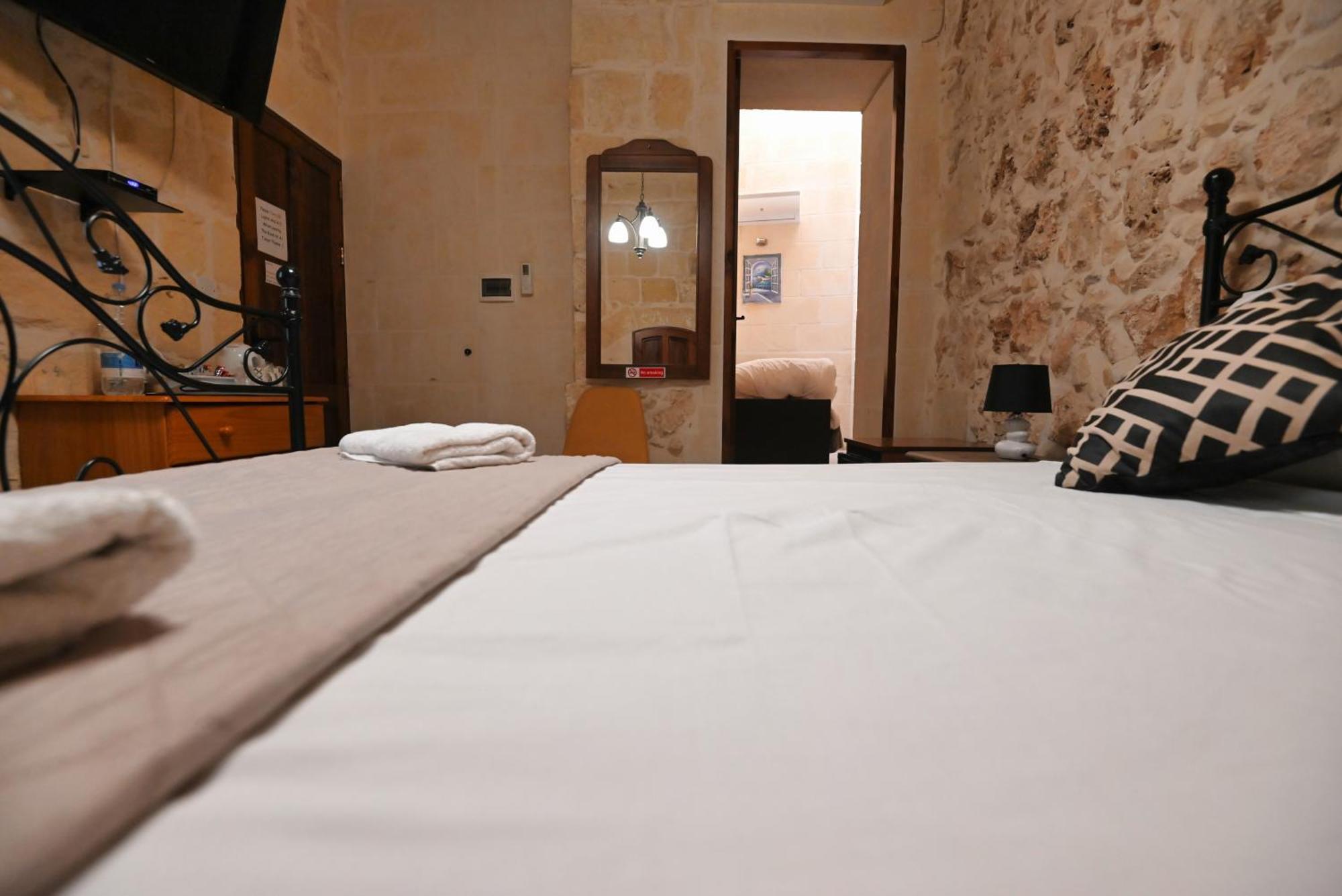 Xagħra The Cloisters Bed And Breakfast المظهر الخارجي الصورة