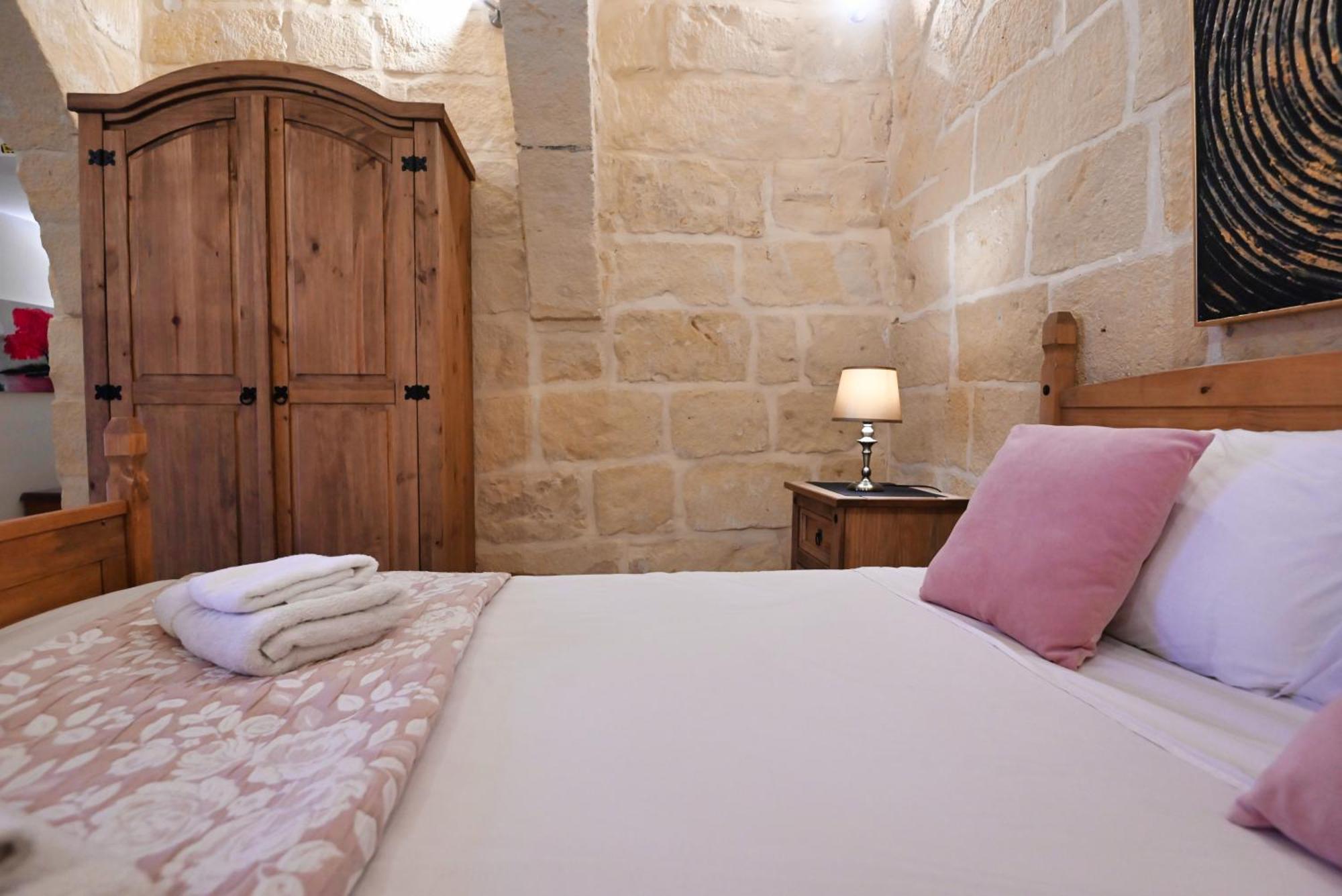 Xagħra The Cloisters Bed And Breakfast المظهر الخارجي الصورة