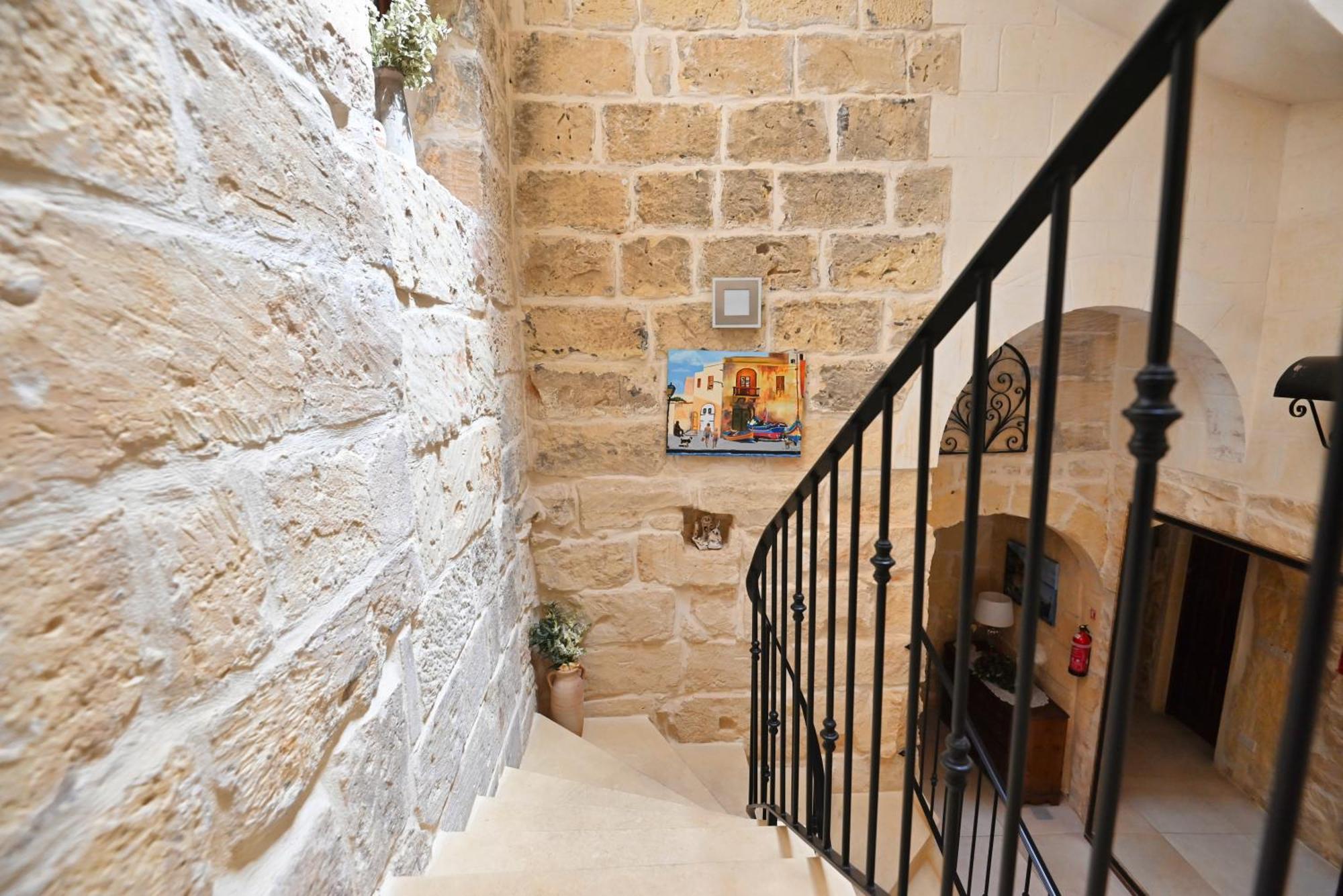 Xagħra The Cloisters Bed And Breakfast المظهر الخارجي الصورة