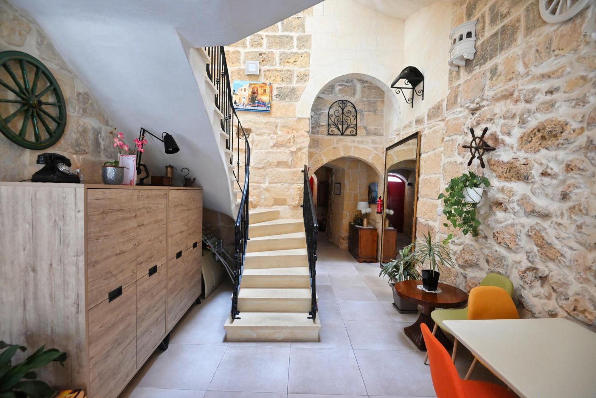 Xagħra The Cloisters Bed And Breakfast المظهر الخارجي الصورة