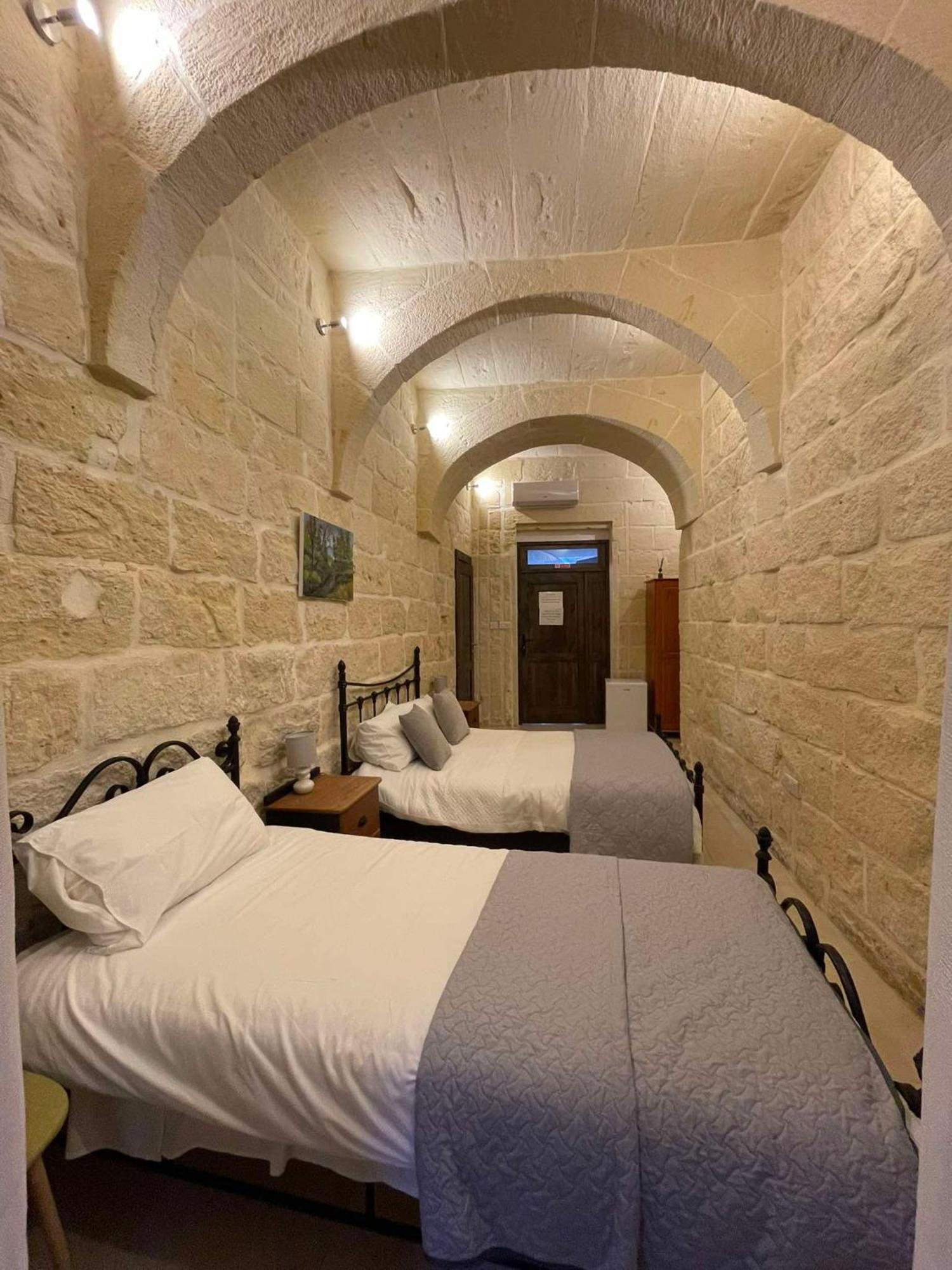 Xagħra The Cloisters Bed And Breakfast المظهر الخارجي الصورة