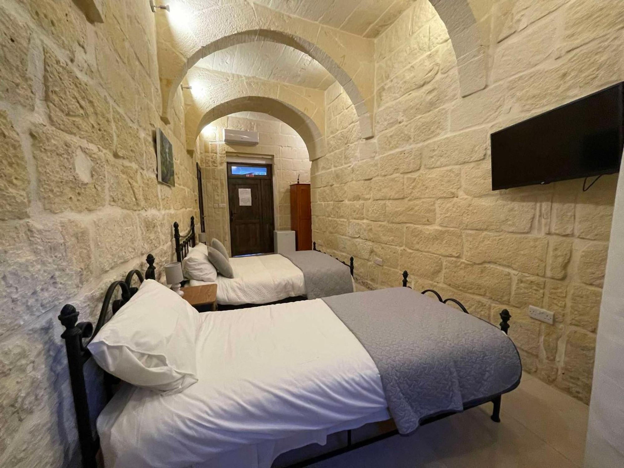 Xagħra The Cloisters Bed And Breakfast المظهر الخارجي الصورة